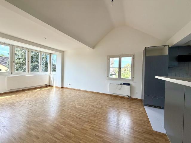 2.5 Zimmer, 65 m², 2. Stock