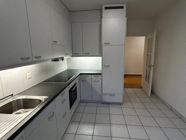 2.5 Zimmer, 65 m², 4. Stock