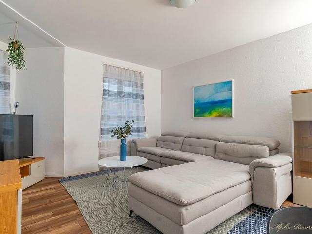 2.5 Zimmer, 65 m², EG