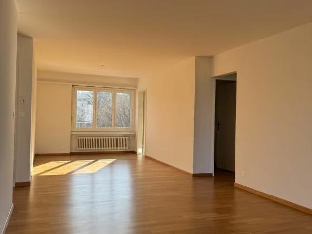2.5 Zimmer, 68 m², 2. Stock