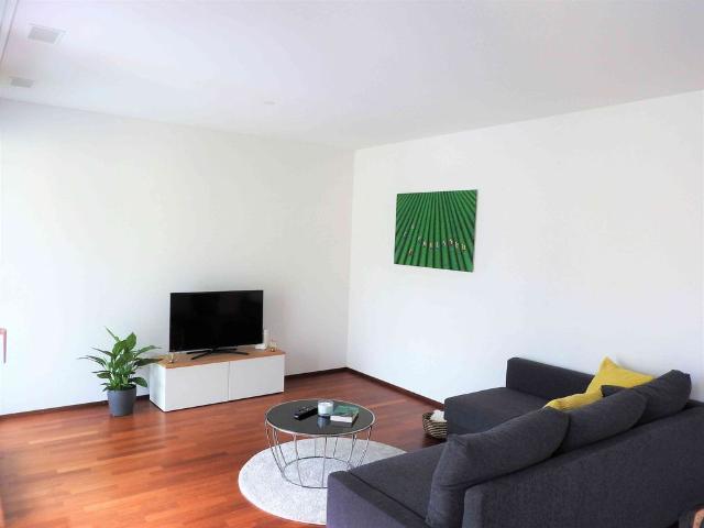 2.5 Zimmer, 68 m², 2. Stock