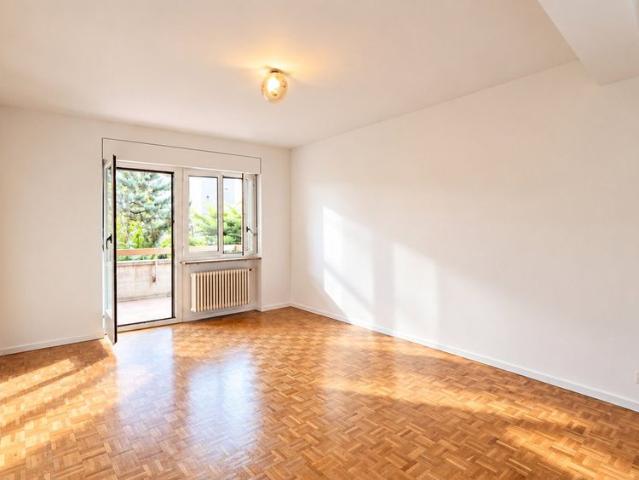 2.5 Zimmer, 60 m², 1. Stock