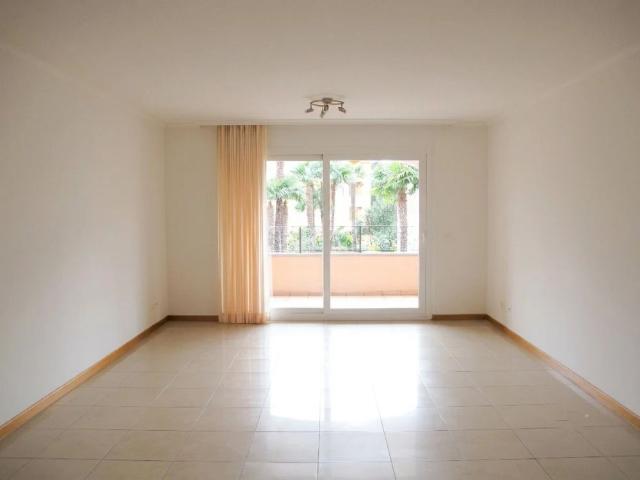2.5 Zimmer, 60 m², 1. Stock