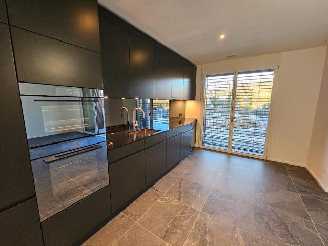 2.5 Zimmer, 60 m², 1. Stock