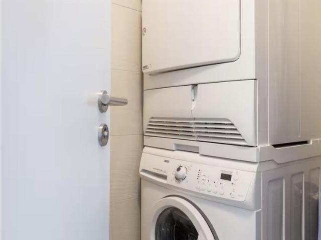 2.5 Zimmer, 60 m², 1. Stock