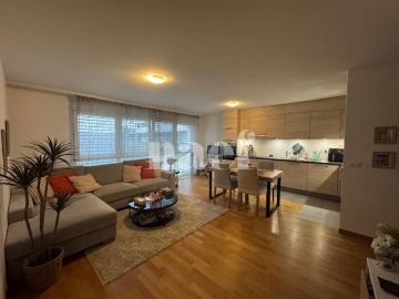 2.5 Zimmer, 60 m², 1. Stock