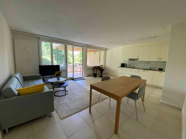 2.5 Zimmer, 60 m², 1. Stock