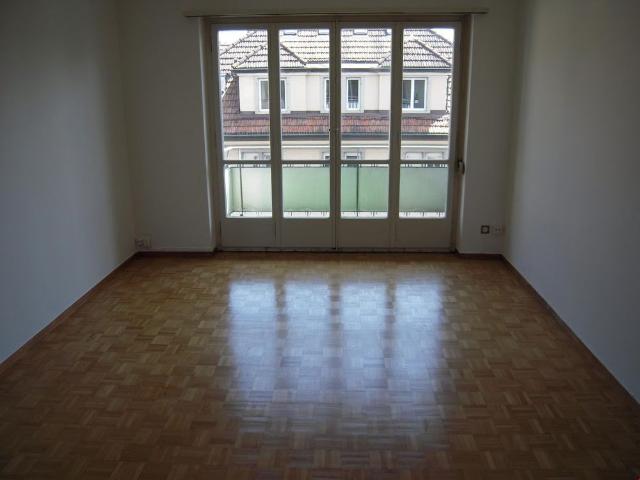 2.5 Zimmer, 60 m², 1. Stock