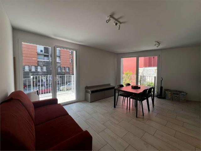 2.5 Zimmer, 60 m², 1. Stock
