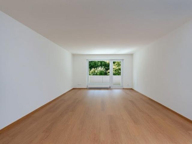 2.5 Zimmer, 60 m², 1. Stock