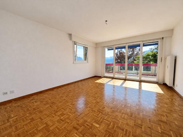 2.5 Zimmer, 60 m², 1. Stock