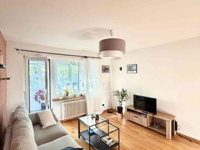 2.5 Zimmer, 60 m², 1. Stock