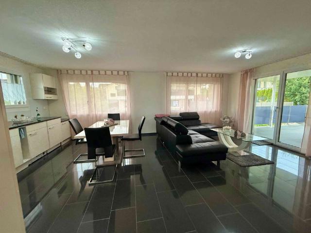 2.5 Zimmer, 60 m², 1. Stock
