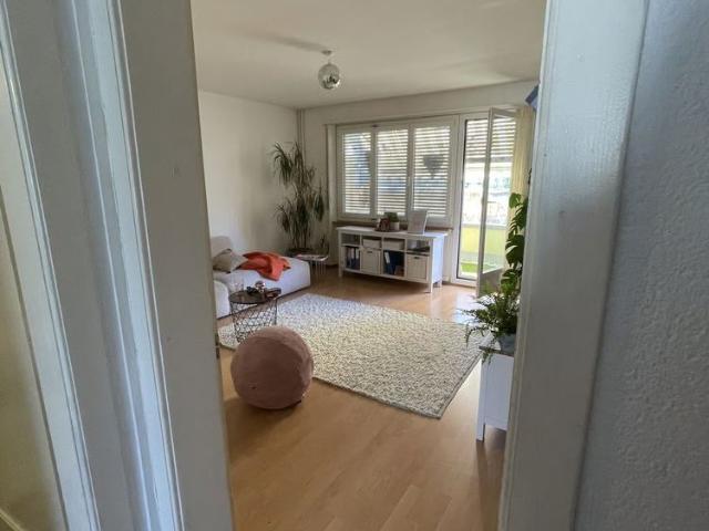 2.5 Zimmer, 60 m², 1. Stock