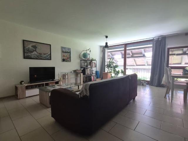 2.5 Zimmer, 60 m², 1. Stock