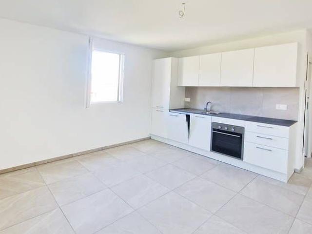 2.5 Zimmer, 60 m², 1. Stock