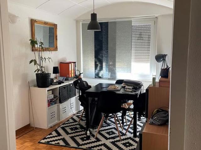 2.5 Zimmer, 60 m², 2. Stock