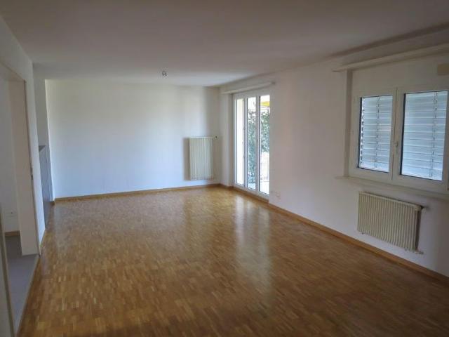 2.5 Zimmer, 60 m², 2. Stock