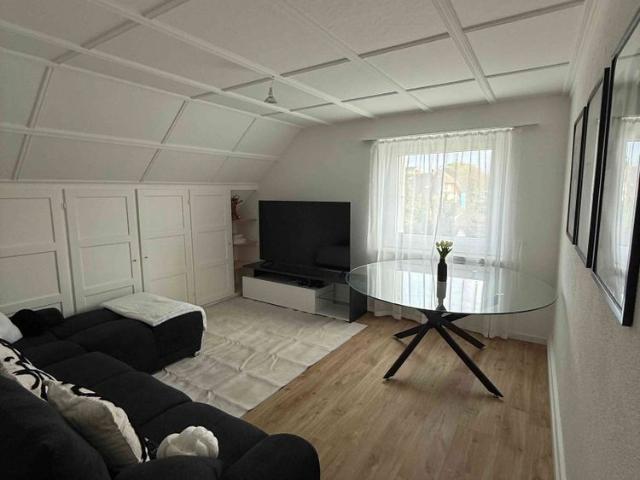 2.5 Zimmer, 60 m², 2. Stock