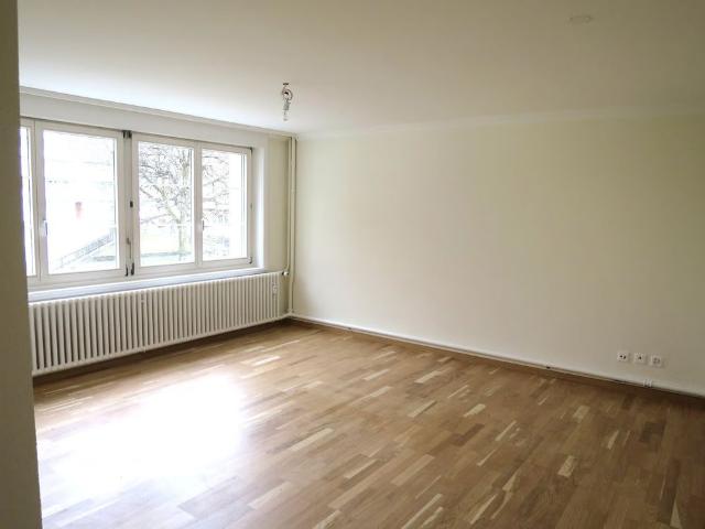 2.5 Zimmer, 60 m², 4. Stock