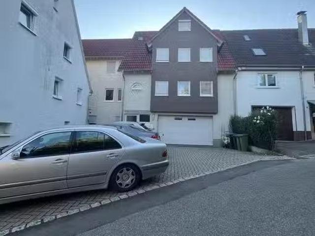 2,5 Zimmer 60 m² 700 € Kaltmiete Wohnungen in Ergenzingen