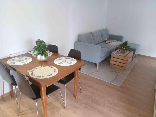 2.5 Zimmer, 61 m², 1. Stock
