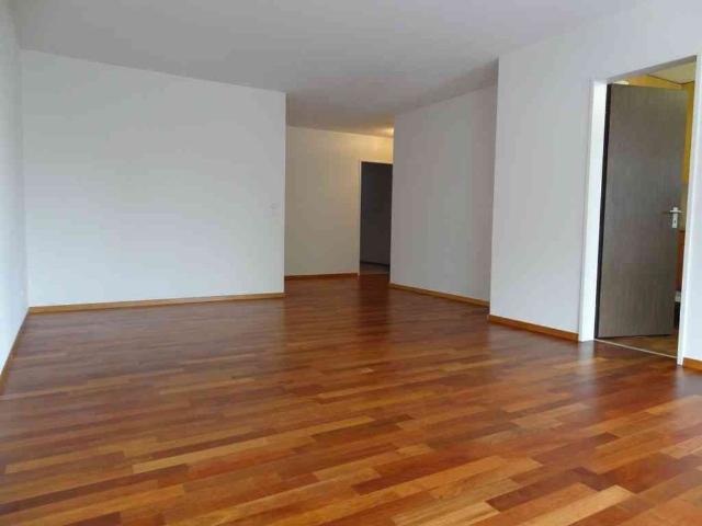 2.5 Zimmer, 63 m², 1. Stock