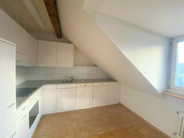 2.5 Zimmer, 63 m², 4. Stock