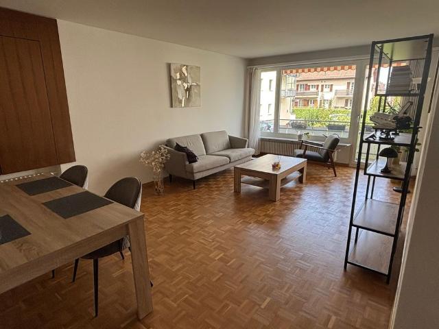 2.5 Zimmer, 74 m², 1. Stock