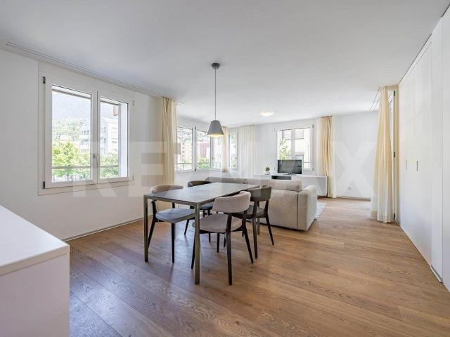 2.5 Zimmer, 74 m², 1. Stock