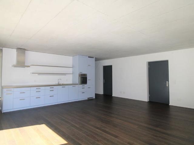 2.5 Zimmer, 74 m², EG