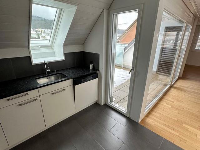 2.5 Zimmer, 75 m², 3. Stock