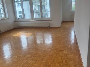 2.5 Zimmer, 75 m², 1. Stock