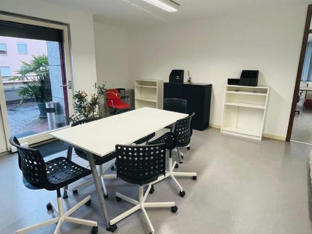 2.5 Zimmer, 75 m², 1. Stock