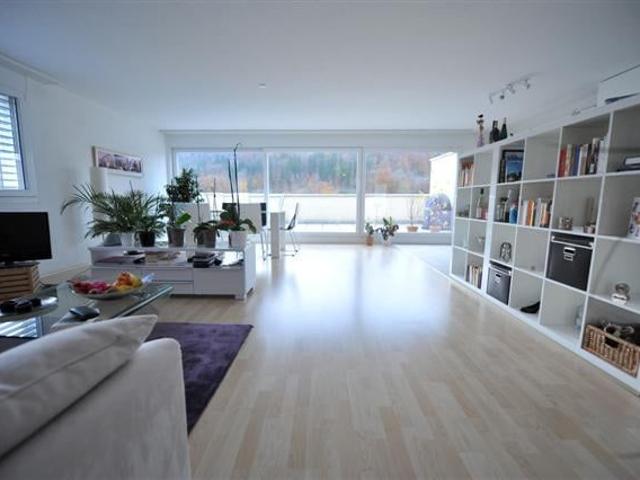 2.5 Zimmer, 75 m², 1. Stock