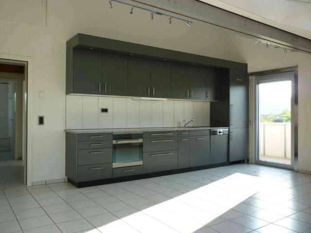 2.5 Zimmer, 75 m², 2. Stock