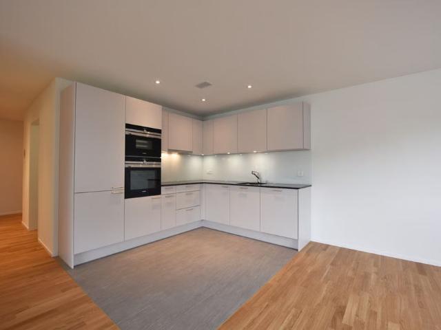 2.5 Zimmer, 75 m², 2. Stock