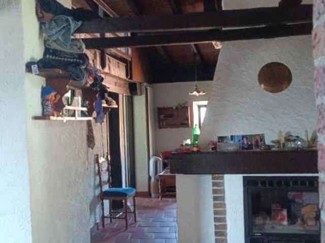 2.5 Zimmer, 75 m², 2. Stock