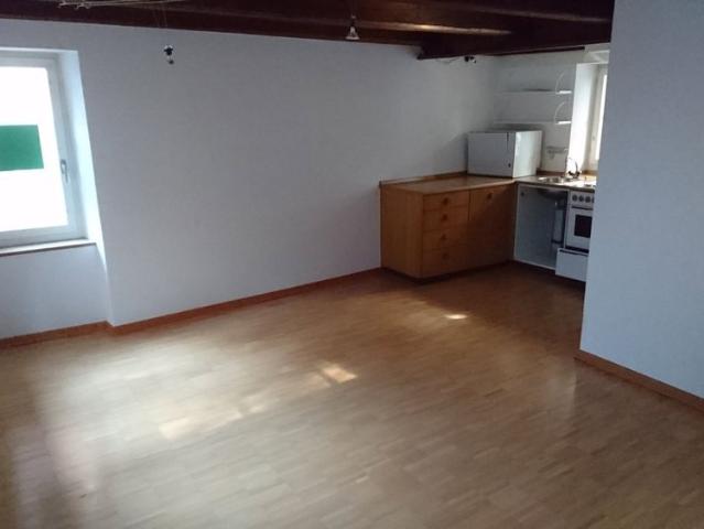 2.5 Zimmer, 75 m², 2. Stock