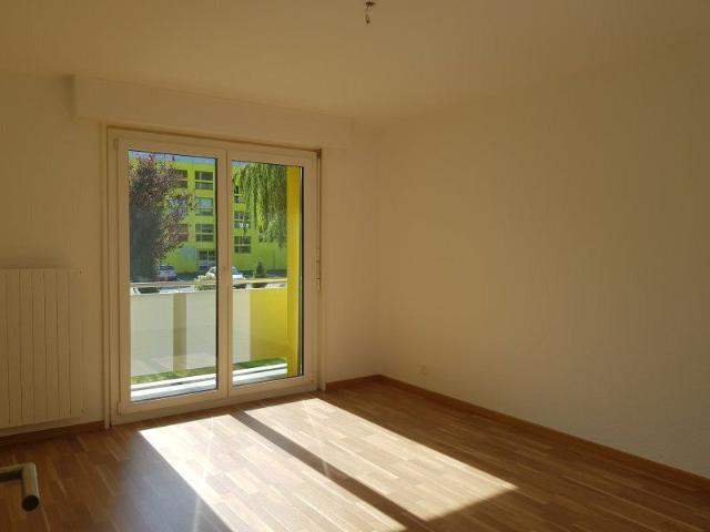 2.5 Zimmer, 75 m², 2. Stock