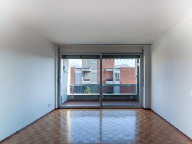 2.5 Zimmer, 75 m², 5. Stock