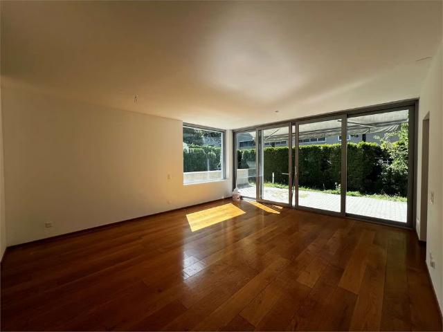 2.5 Zimmer, 75 m², EG