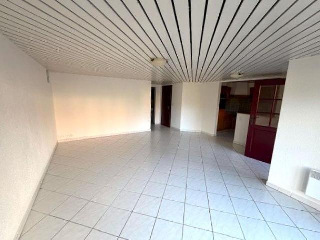 2.5 Zimmer, 75 m², EG