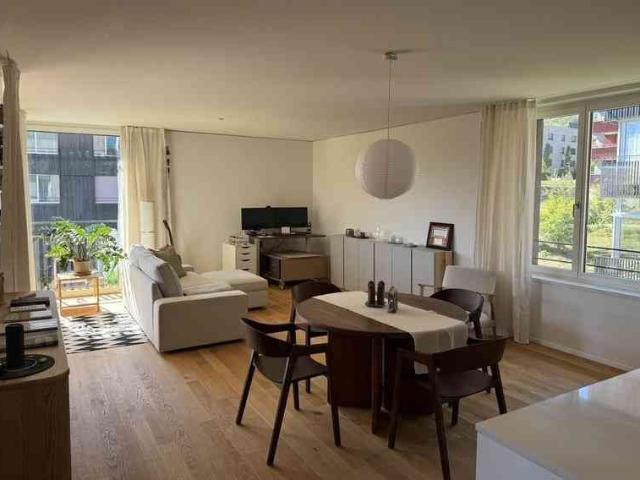 2.5 Zimmer, 76 m², 1. Stock