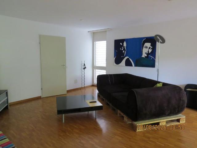 2.5 Zimmer, 76 m², EG