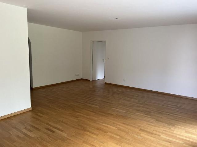 2.5 Zimmer, 77 m², 3. Stock