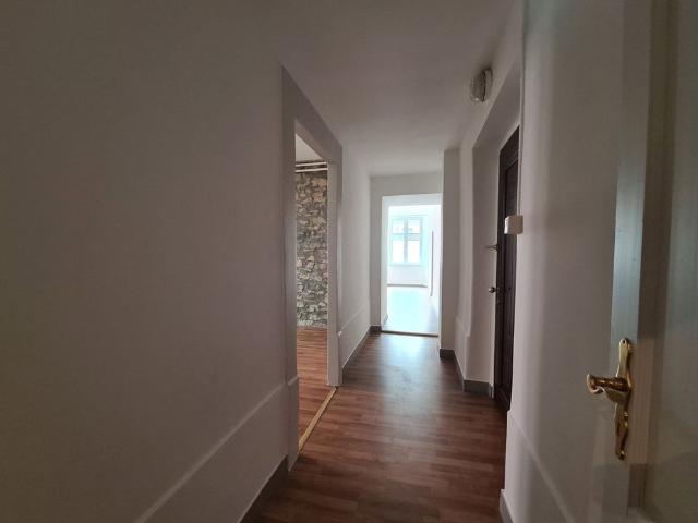 2.5 Zimmer, 77 m²