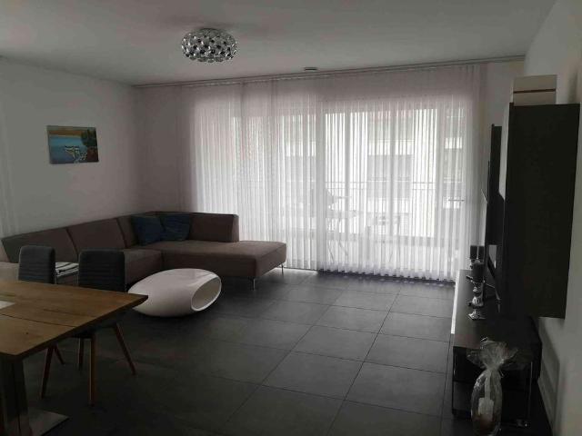 2.5 Zimmer, 77 m², 1. Stock
