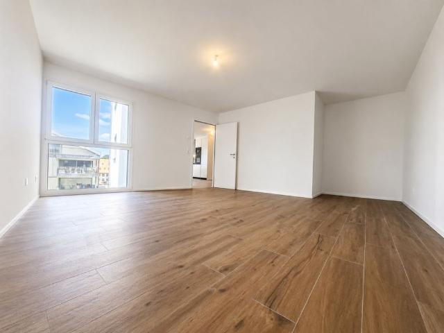 2.5 Zimmer, 77 m², 2. Stock