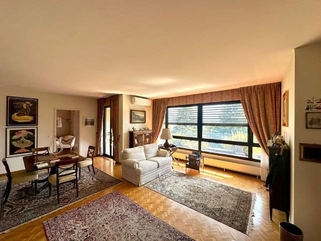 2.5 Zimmer, 77 m², 2. Stock